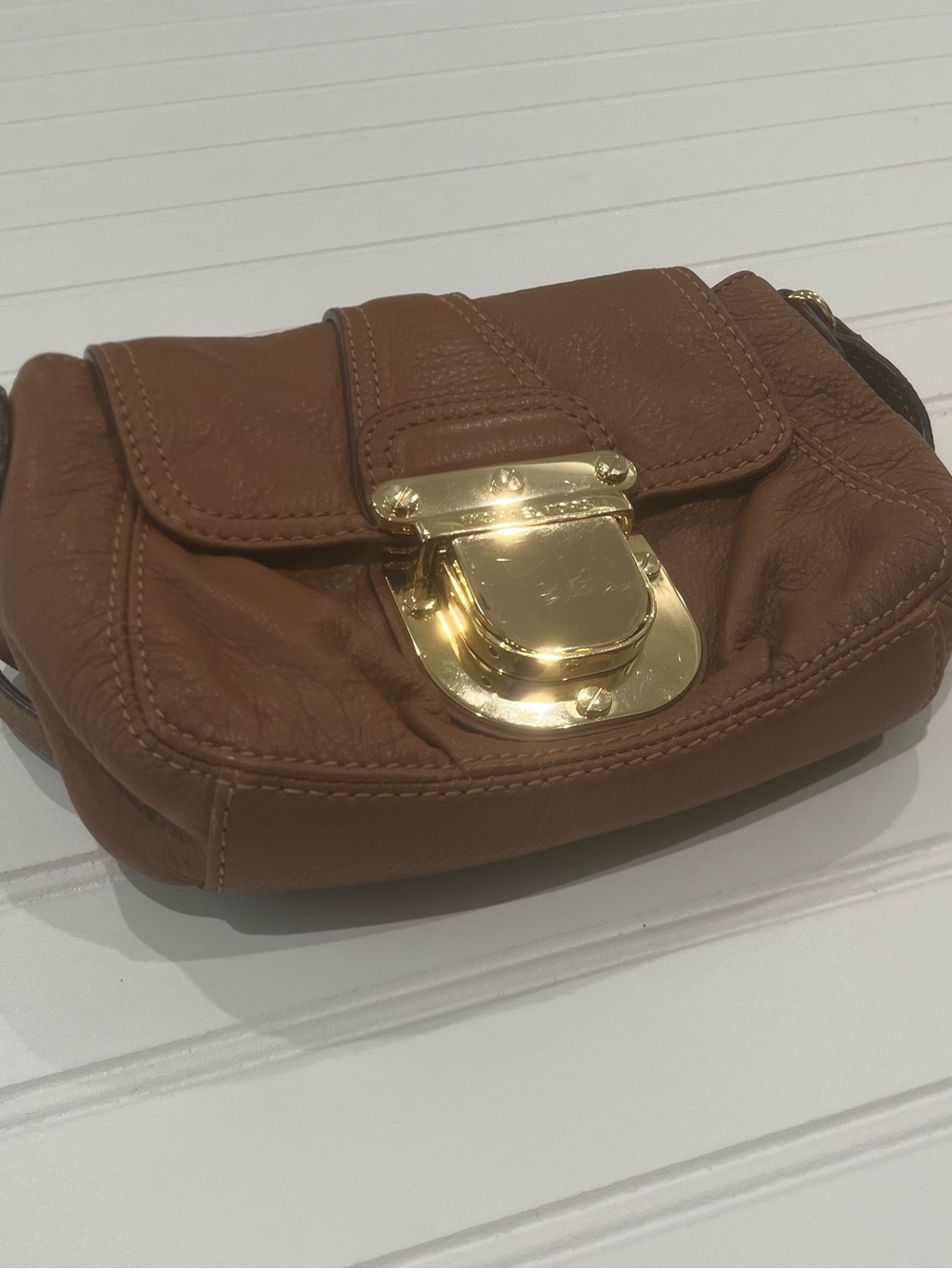 Michael Kors, Brown Leather Crossbody Bag with Gold Hardware